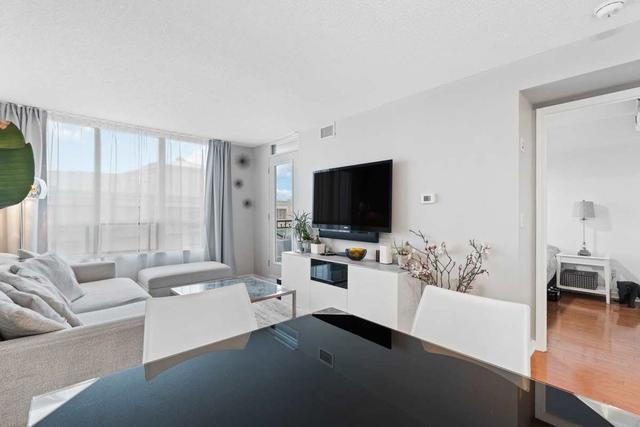 613 - 205 The Donway West, Condo with 1 bedrooms, 1 bathrooms and 2 parking in Toronto ON | Image 16