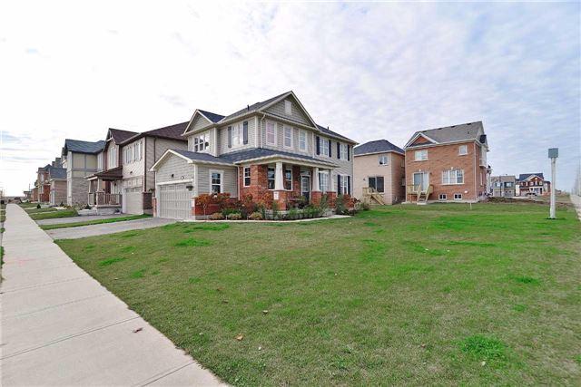 81 Ruhl Dr, House detached with 4 bedrooms, 3 bathrooms and 2 parking in Milton ON | Image 3