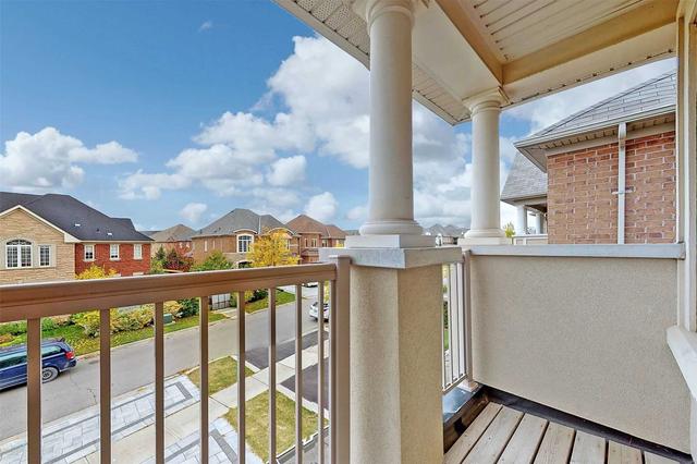 2 Balsamo St, House detached with 4 bedrooms, 4 bathrooms and 4 parking in Vaughan ON | Image 3