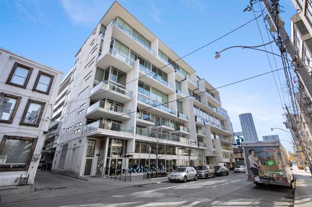 807 - 75 Portland St, Condo with 2 bedrooms, 2 bathrooms and 1 parking in Toronto ON | Image 14