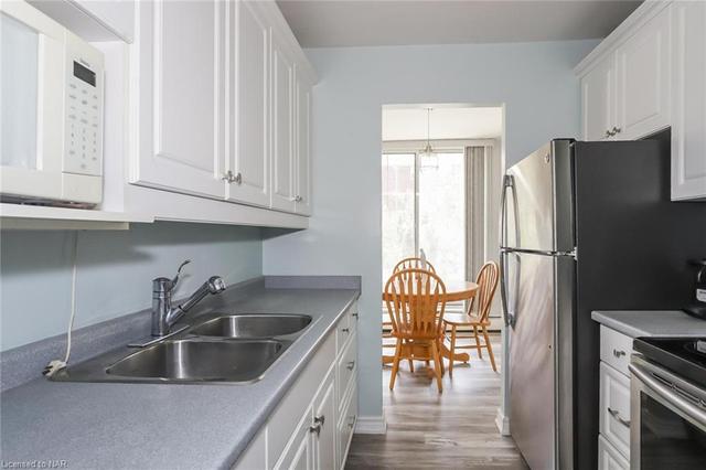 811 - 359 Geneva Street, House attached with 2 bedrooms, 1 bathrooms and 120 parking in St. Catharines ON | Image 5