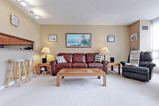 211 - 330 Mill St S, Condo with 2 bedrooms, 2 bathrooms and 2 parking in Brampton ON | Image 2