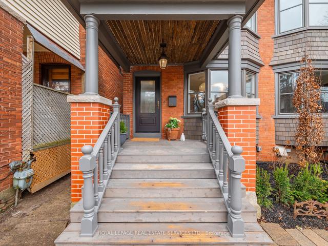 115 Sherwood Ave, House semidetached with 4 bedrooms, 5 bathrooms and 2 parking in Toronto ON | Image 12