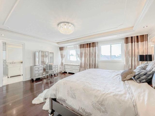 80 Linda Margaret Cres, House detached with 4 bedrooms, 5 bathrooms and 6 parking in Richmond Hill ON | Image 11