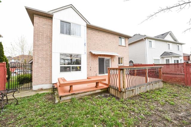 3 Milkweed Cres, House detached with 4 bedrooms, 4 bathrooms and 4 parking in Brampton ON | Image 27