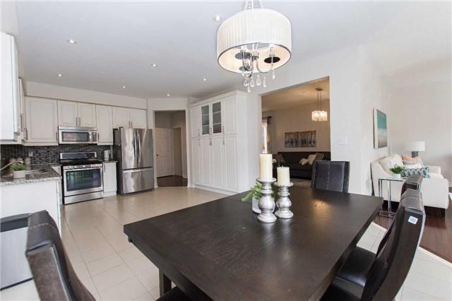 384 Cedric Terr, House detached with 4 bedrooms, 4 bathrooms and 5 parking in Milton ON | Image 5