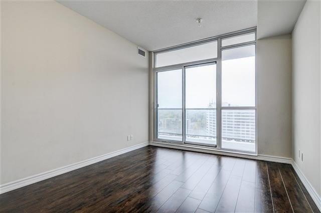 1510 - 1328 Birchmount Rd, Condo with 2 bedrooms, 2 bathrooms and 1 parking in Toronto ON | Image 2