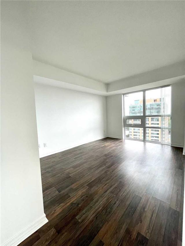 1207 - 3 Michael Power Pl, Condo with 2 bedrooms, 2 bathrooms and 1 parking in Toronto ON | Image 17