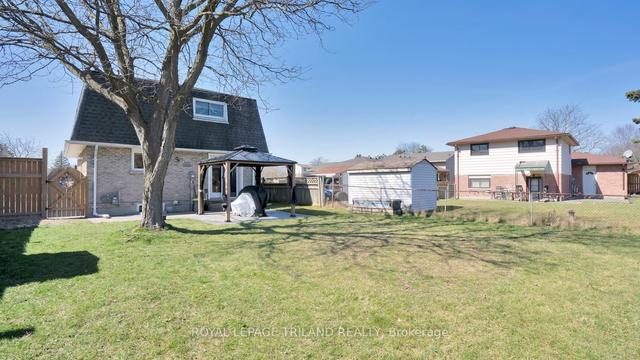 2 Glenroy Rd, House detached with 3 bedrooms, 2 bathrooms and 3 parking in London ON | Image 21