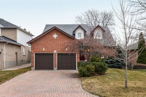952 Deer Valley Dr, House detached with 3 bedrooms, 3 bathrooms and 6 parking in Oshawa ON | Card Image