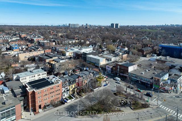 256 Gerrard St E, House detached with 9 bedrooms, 5 bathrooms and 2 parking in Toronto ON | Image 10