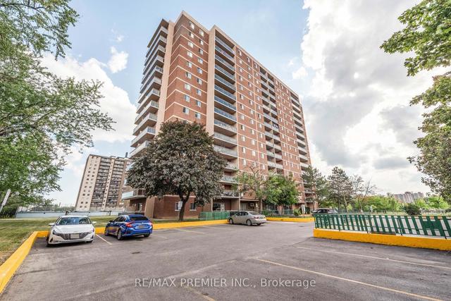 1108 - 49 Silverstone Dr, Condo with 3 bedrooms, 2 bathrooms and 1 parking in Toronto ON | Image 1