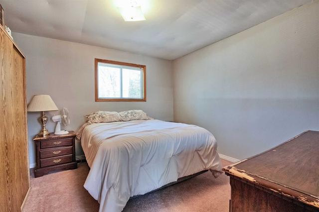 143 Cedarplank Rd, House detached with 1 bedrooms, 1 bathrooms and 2 parking in Kawartha Lakes ON | Image 3