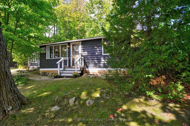 233 Midland Point Rd, House detached with 3 bedrooms, 1 bathrooms and 7 parking in Midland ON | Image 36