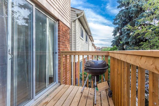 41 West Burton Crt, House detached with 3 bedrooms, 3 bathrooms and 3 parking in Toronto ON | Image 16