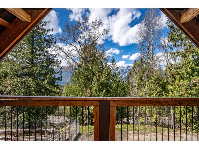 8788 Highway 6, House detached with 2 bedrooms, 2 bathrooms and null parking in Central Kootenay H BC | Image 19