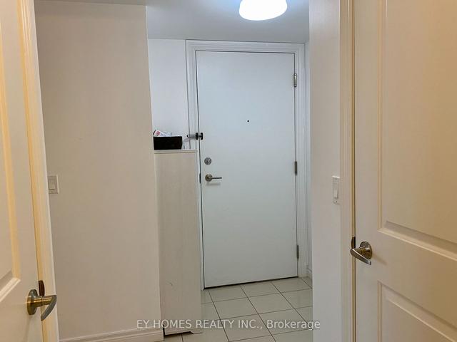 1001 - 50 Town Centre Crt, Condo with 2 bedrooms, 1 bathrooms and 1 parking in Toronto ON | Image 6