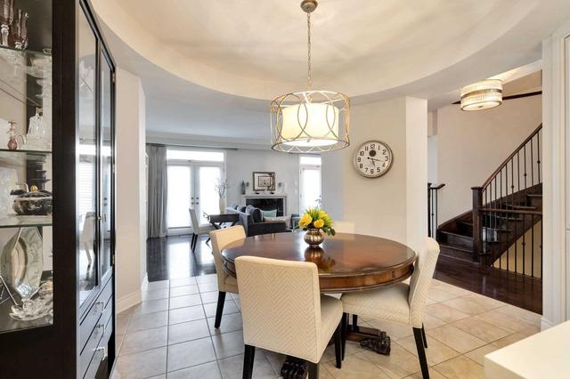 4127 Shipp Dr, Townhouse with 4 bedrooms, 4 bathrooms and 4 parking in Mississauga ON | Image 4