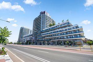 1521 - 9471 Yonge St, Condo with 2 bedrooms, 2 bathrooms and 1 parking in Richmond Hill ON | Image 1