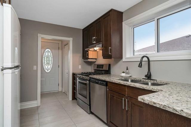 157 Raylawn Cres, House semidetached with 3 bedrooms, 2 bathrooms and 6 parking in Halton Hills ON | Image 20