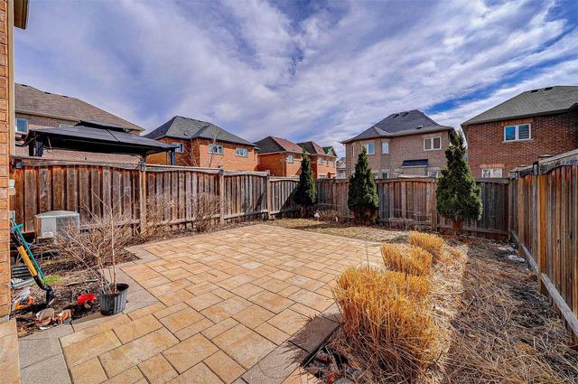 58 Gooseman Cres, House semidetached with 3 bedrooms, 3 bathrooms and 3 parking in Markham ON | Image 30