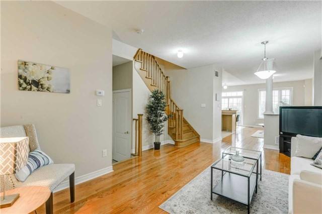 106 Calm Waters Cres, House semidetached with 3 bedrooms, 4 bathrooms and 2 parking in Brampton ON | Image 3