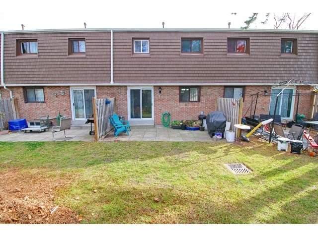 14 - 14 Enmount Dr, Townhouse with 3 bedrooms, 2 bathrooms and 2 parking in Brampton ON | Image 21