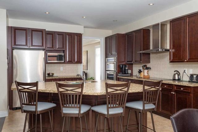 28 Chaiwood Crt, House detached with 4 bedrooms, 4 bathrooms and 6 parking in Vaughan ON | Image 37