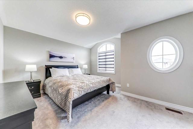 1068 Orenda St, House detached with 4 bedrooms, 3 bathrooms and 4 parking in Pickering ON | Image 20
