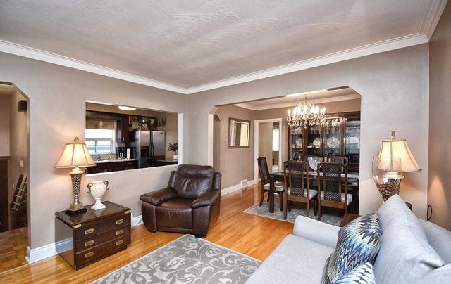 26 Compton Dr, House detached with 3 bedrooms, 2 bathrooms and 5 parking in Toronto ON | Image 34