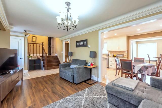 6 Craiglee Terr, House detached with 2 bedrooms, 3 bathrooms and 6 parking in St. Catharines ON | Image 6
