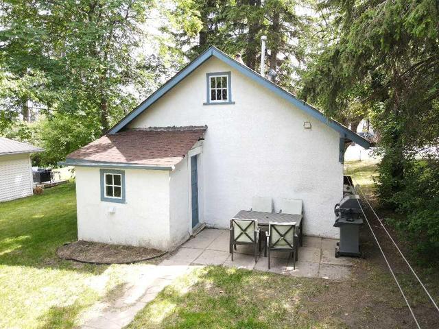 4738 50 Street, House detached with 1 bedrooms, 1 bathrooms and 1 parking in Sylvan Lake AB | Image 4