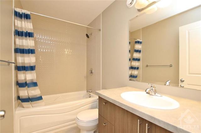 119 Chaperal Private, Townhouse with 2 bedrooms, 3 bathrooms and 2 parking in Ottawa ON | Image 17