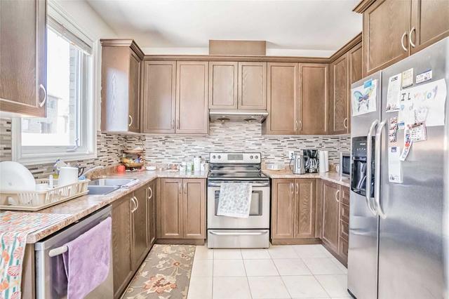 67 Dawes Rd, House semidetached with 4 bedrooms, 4 bathrooms and 2 parking in Brampton ON | Image 7