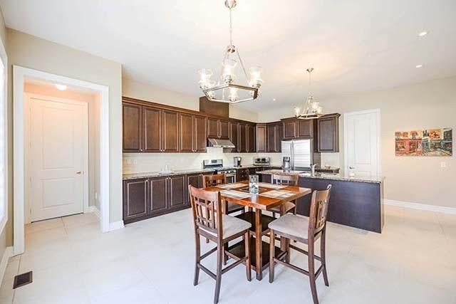 7 Calvados Cres, House detached with 5 bedrooms, 4 bathrooms and 9 parking in Brampton ON | Image 14