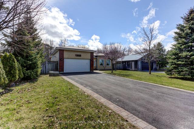 877 Lockhart Rd, House detached with 3 bedrooms, 3 bathrooms and 10.5 parking in Innisfil ON | Image 34