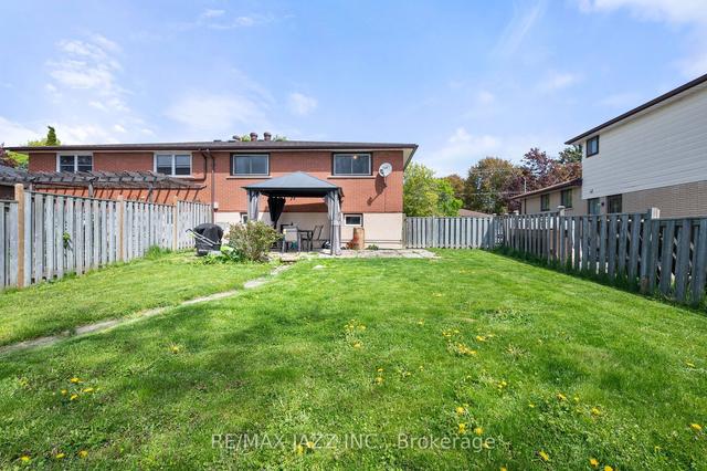 14 Little Ave, House semidetached with 3 bedrooms, 2 bathrooms and 2 parking in Clarington ON | Image 7