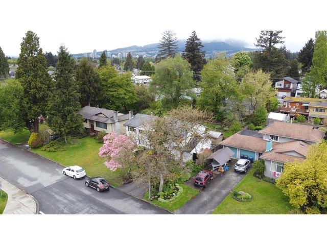 1861 Suffolk Avenue, House detached with 5 bedrooms, 3 bathrooms and null parking in Port Coquitlam BC | Image 25