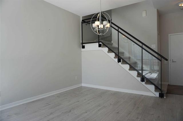 Th03 - 33 Singer Crt, Townhouse with 2 bedrooms, 3 bathrooms and 1 parking in Toronto ON | Image 12