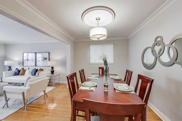 44 Muir Ave, House detached with 3 bedrooms, 3 bathrooms and 6 parking in Toronto ON | Image 3