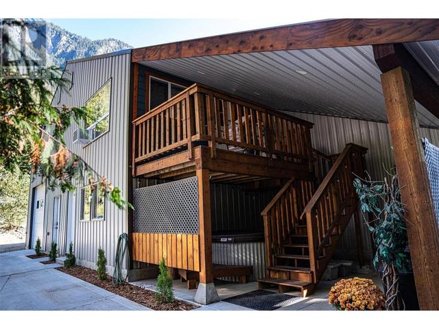3297 Back Road Road, House detached with 4 bedrooms, 3 bathrooms and 3 parking in Columbia Shuswap B BC | Image 31
