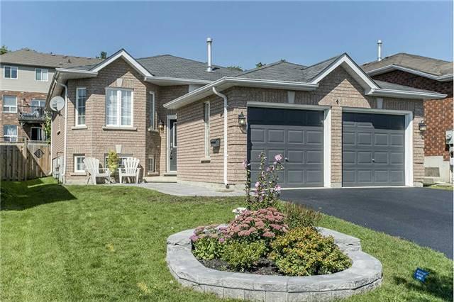 4 Bird St, House detached with 3 bedrooms, 2 bathrooms and 4 parking in Barrie ON | Image 1