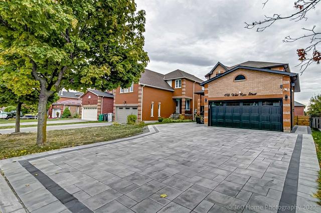 4738 Wild Rose St, House detached with 3 bedrooms, 4 bathrooms and 7 parking in Mississauga ON | Card Image