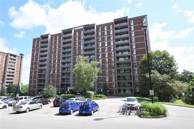 807 - 1966 Main Street W, Condo with 3 bedrooms, 1 bathrooms and null parking in Hamilton ON | Image 1