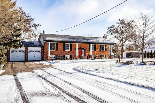 5469 Walker's Line, House detached with 3 bedrooms, 3 bathrooms and 6 parking in Burlington ON | Image 1