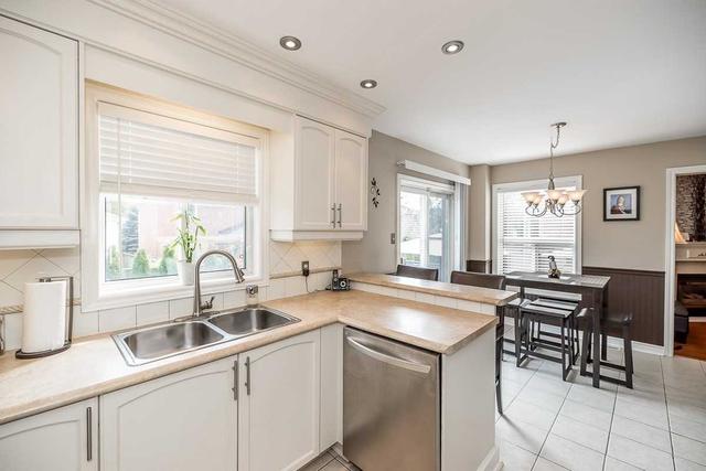 21 Nightingale Cres, House detached with 4 bedrooms, 3 bathrooms and 4 parking in Barrie ON | Image 7