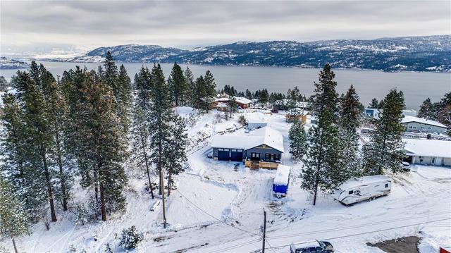 84 Hillcrest Way, House detached with 2 bedrooms, 2 bathrooms and 8 parking in Central Okanagan West BC | Card Image