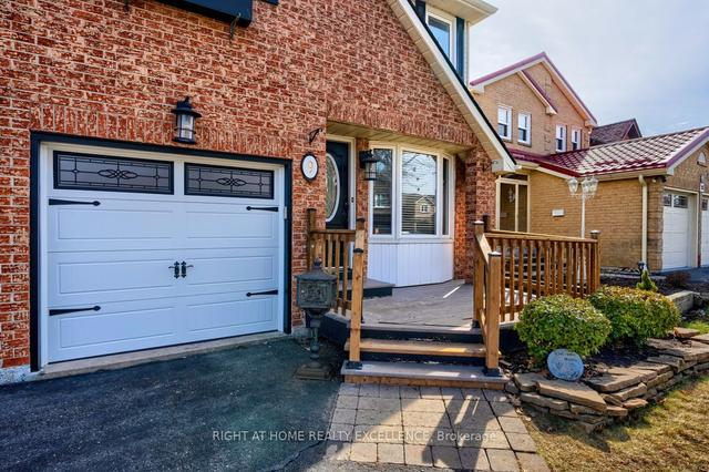 9 Hallen Rd, House detached with 3 bedrooms, 4 bathrooms and 5 parking in Brampton ON | Image 37