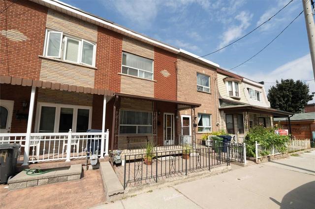 12 Peel Ave, House attached with 3 bedrooms, 2 bathrooms and 1 parking in Toronto ON | Image 1