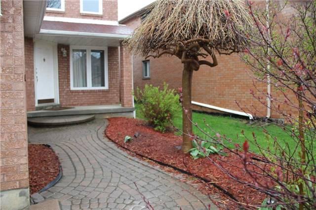 159 Westhampton Dr, House detached with 3 bedrooms, 4 bathrooms and 2 parking in Vaughan ON | Image 2